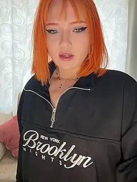 Snapshot of alysson_As chatting on 08.04.26 alysson As online show from 08.04.26