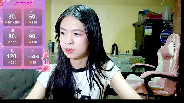 Luna Moonfang online show from 07.26.26