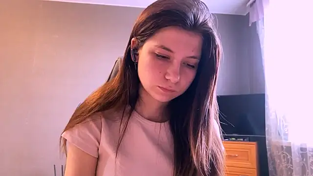 LunnaBliss online show from 04.07.26