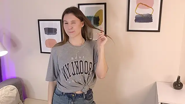 Snapshot of Mili_Gernat chatting on 02.26.26 Mili Gernat online show from 02.26.26