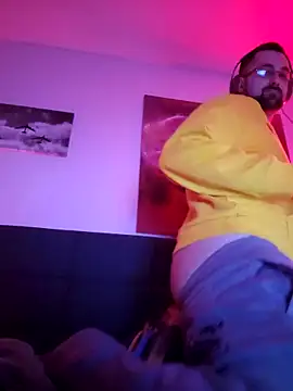 Snapshot of LargeLith chatting on 02.26.26 LargeLith online show from 02.26.26