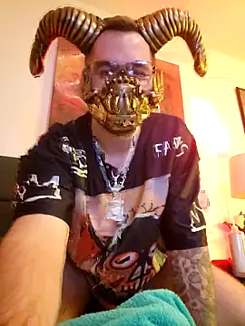 Snapshot of LargeLith chatting on 02.27.26 LargeLith online show from 02.27.26