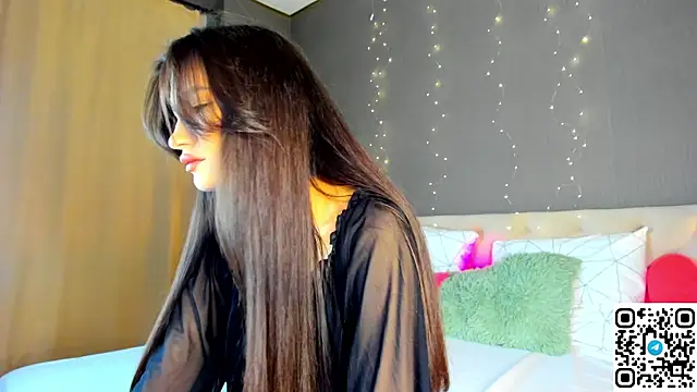 Snapshot of Adele_Lanea chatting on 04.21.26 Adele Lanea online show from 04.21.26
