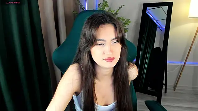 Snapshot of Adele_Lanea chatting on 05.29.26 Adele Lanea online show from 05.29.26