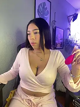 Snapshot of Pandorart_ chatting on 05.14.26 Pandorart online show from 05.14.26