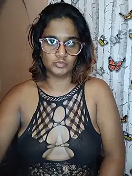 Snapshot of indianstrawberrylips4u chatting on 05.25.26 indianstrawberrylips4u online show from 05.25.26