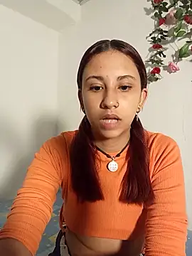 MiaBloom19 online show from 02.20.26