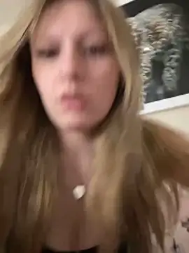 Snapshot of hyperafterdark chatting on 02.21.26 hyperafterdark online show from 02.21.26