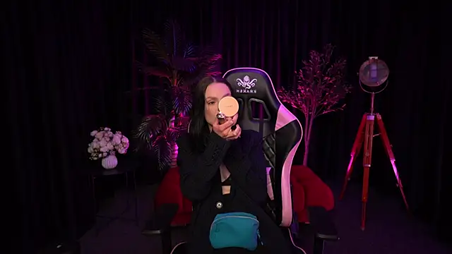 Wild Alice me online show from 04.07.26