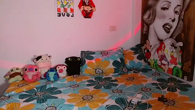 chloe roxy online show from 04.09.26