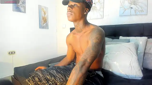 Snapshot of toower_ chatting on 02.27.26 toower online show from 02.27.26