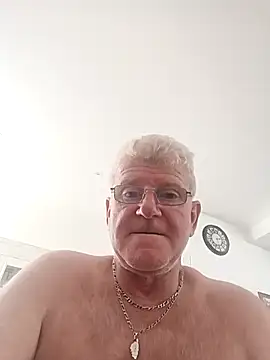 Snapshot of olivbisoumis chatting on 02.19.26 olivbisoumis online show from 02.19.26