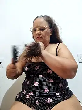 Snapshot of Noemipopi chatting on 02.26.26 Noemipopi online show from 02.26.26