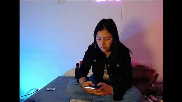 Ele Enchanted online show from 02.25.26