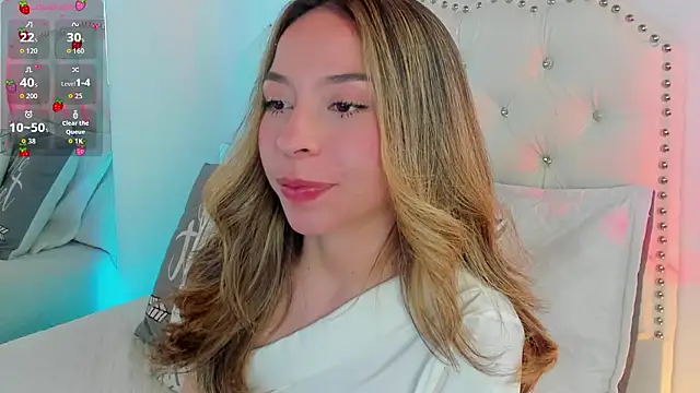 Snapshot of LuuluBerry chatting on 03.02.26 LuuluBerry online show from 03.02.26