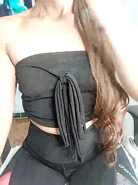 Snapshot of isaa- chatting on 02.26.26 isaa- online show from 02.26.26