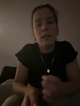 Snapshot of Melu12 chatting on 04.08.26 Melu12 online show from 04.08.26