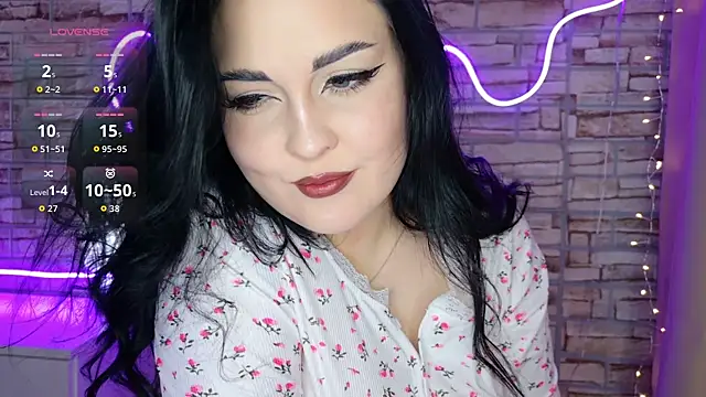 Snapshot of SableGoddess_ chatting on 04.14.26 SableGoddess online show from 04.14.26