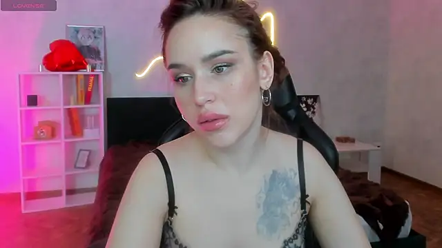 Snapshot of tina_xx_tina chatting on 02.20.26 tina xx tina online show from 02.20.26