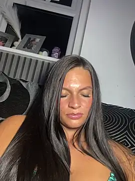 Snapshot of Destinylovex chatting on 02.24.26 Destinylovex online show from 02.24.26