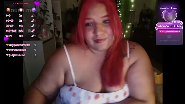 Snapshot of MagicCurves chatting on 06.06.26 MagicCurves online show from 06.06.26