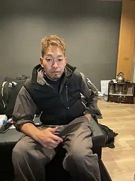 Snapshot of ryuaaaaa chatting on 05.01.26 ryuaaaaa online show from 05.01.26
