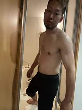 Snapshot of ryuaaaaa chatting on 05.08.26 ryuaaaaa online show from 05.08.26