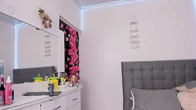 Ariana-Cobos online show from 04.02.26