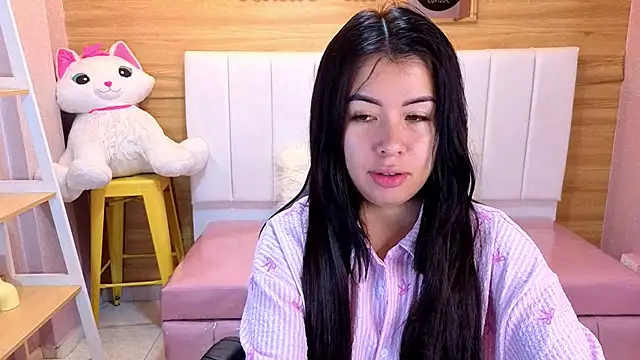 Snapshot of Kylia_a chatting on 06.29.26 Kylia a online show from 06.29.26