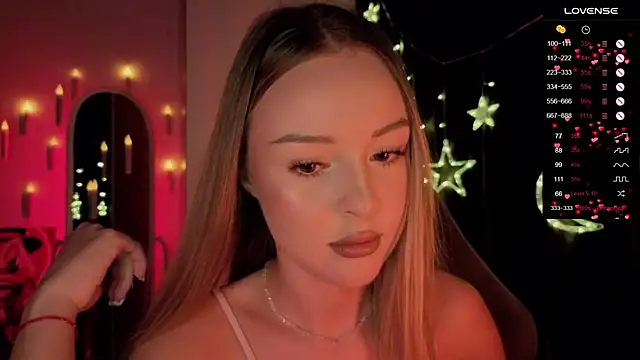 Snapshot of Nestyzz chatting on 02.22.26 Nestyzz online show from 02.22.26