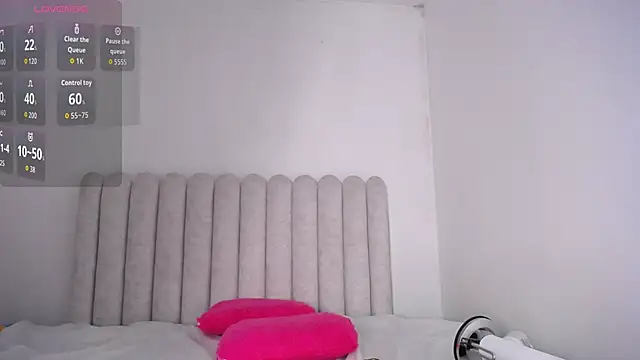 MiaFoox   online show from 03.05.26