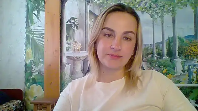 Snapshot of Rinayaii chatting on 03.02.26 Rinayaii online show from 03.02.26