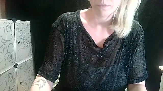 Snapshot of LadySecret_X chatting on 02.23.26 LadySecret X online show from 02.23.26