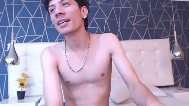 Snapshot of LeoFeniix chatting on 02.26.26 LeoFeniix online show from 02.26.26