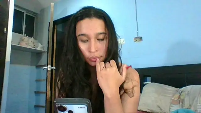 Snapshot of scarlettscottx_ chatting on 06.12.26 scarlettscottx online show from 06.12.26