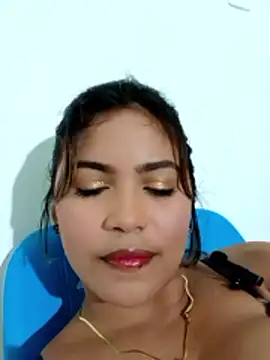 Snapshot of Andrea-hoot chatting on 02.25.26 Andrea-hoot online show from 02.25.26