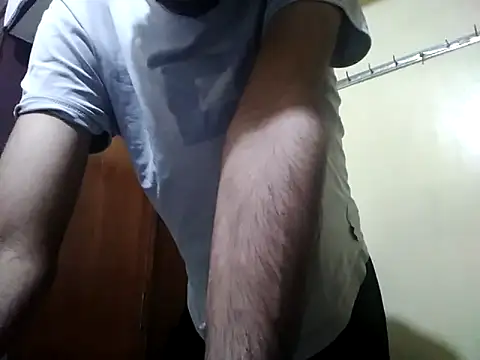 Snapshot of sub_slave_indi chatting on 09.18.25 sub slave indi online show from 09.18.25
