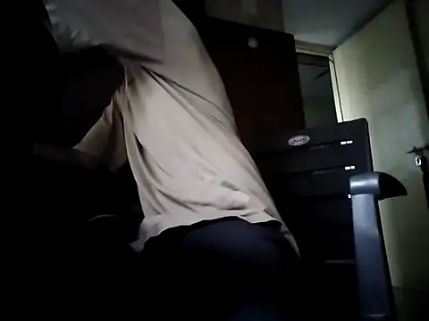 Snapshot of sub_slave_indi chatting on 10.03.25 sub slave indi online show from 10.03.25