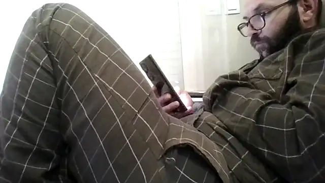Snapshot of Florent1307 chatting on 06.18.26 Florent1307 online show from 06.18.26