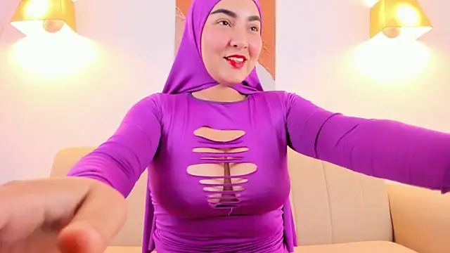 Malika Noor online show from 04.14.26