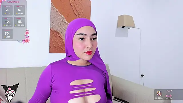 Snapshot of Malika_Noor chatting on 05.30.26 Malika Noor online show from 05.30.26