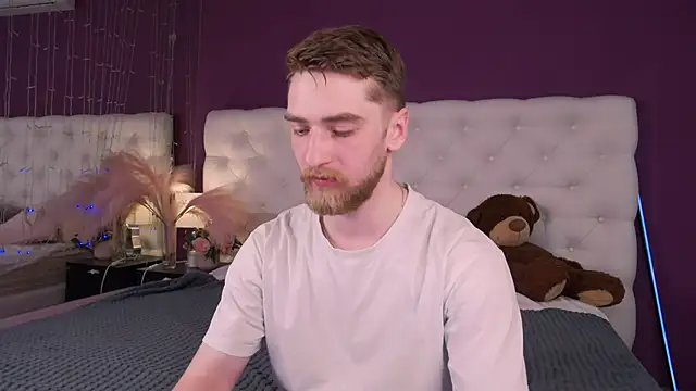 Dexter Raze online show from 04.09.26