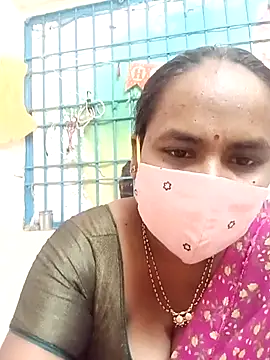 Snapshot of keerthy_telugu chatting on 02.27.26 keerthy telugu online show from 02.27.26