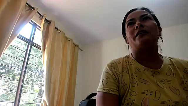 Snapshot of merijaslin chatting on 05.30.26 merijaslin online show from 05.30.26