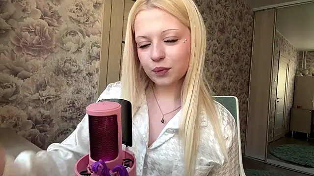 JeneeBIanks online show from 04.03.26