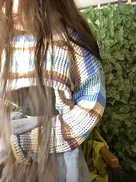 Mady Pink online show from 04.13.26