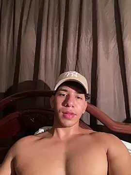 Snapshot of Alejandrososas chatting on 06.13.26 Alejandrososas online show from 06.13.26