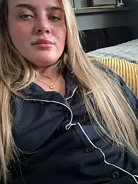 Snapshot of chanelbabyxx chatting on 02.21.26 chanelbabyxx online show from 02.21.26