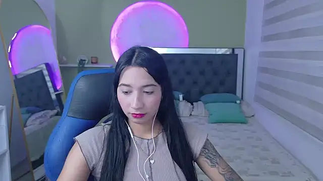 Snapshot of ivvoncute chatting on 07.05.26 ivvoncute online show from 07.05.26