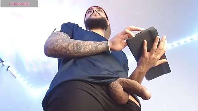 SantiagoHincapiie online show from 04.02.26